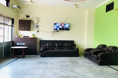 Hotel Maa Vaishno Palace, Ayodhya