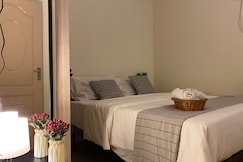 Janhvi's Homestay | Cozy 1 BHK | Near DLF& Airport, Chennai