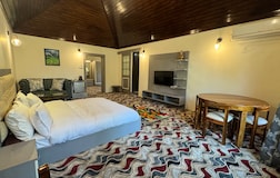 Luxury Premium Suite