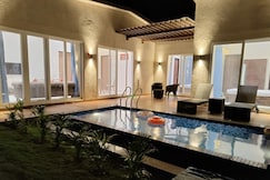 Khopoli XoXo 2BHK villa with Private pool, Khuldabad