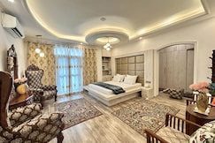 The landing nest, Srinagar