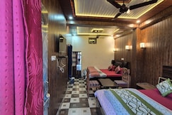 Bisht Hotel And Restaurant, Almora