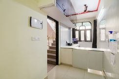 Hotel O The Golden Bridge, Delhi