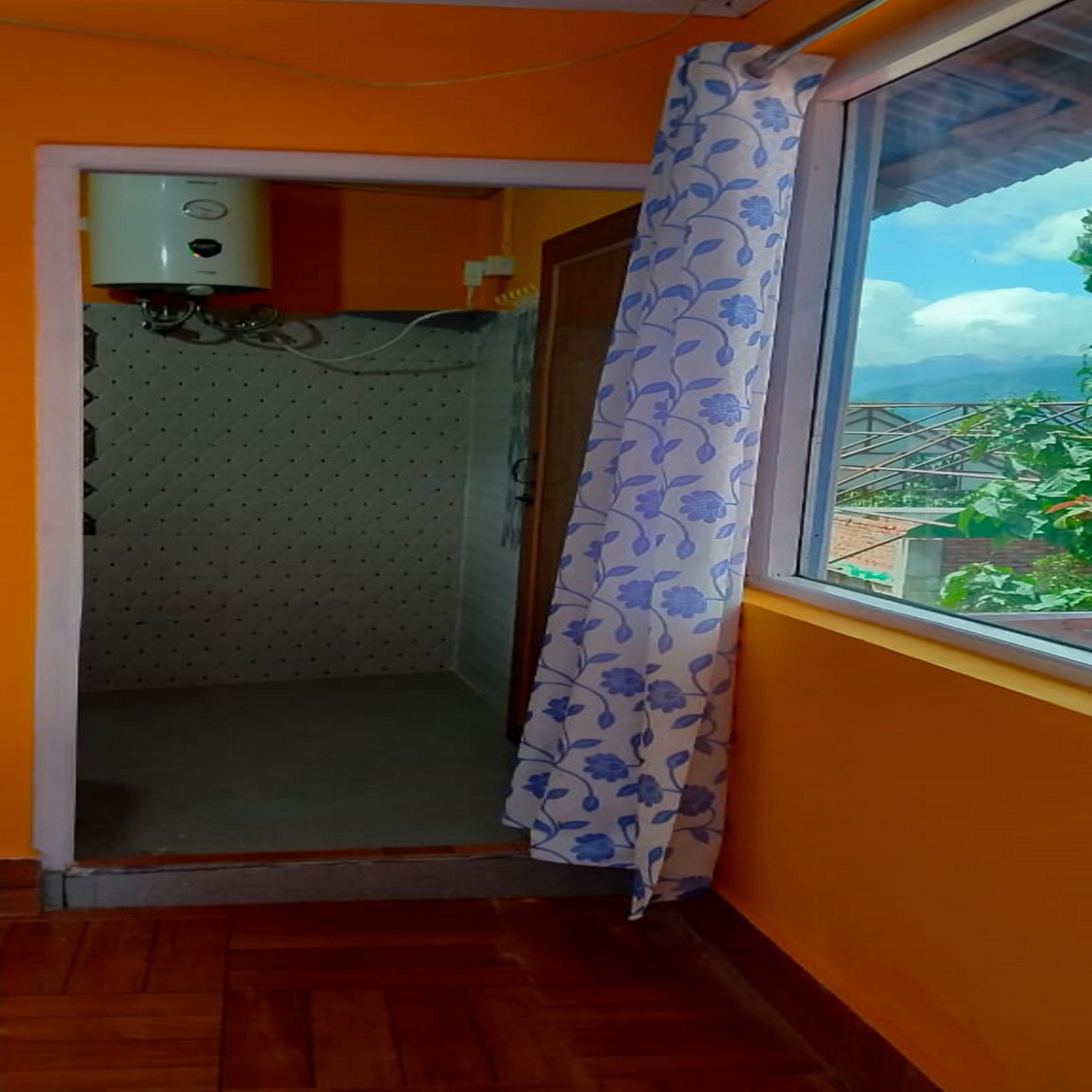 Sanpang Echo Hill Homestay | Rooms & Caretaker - Tap to explore photos