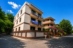 FabHotel Tulip Inn Residency - Mayom Hospital, D-Block, 19, Sohna