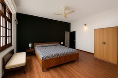 OnebyOne Bungalow 2 Bedroom Suite Near Taj Mahal Hotel Lucknow, Lucknow