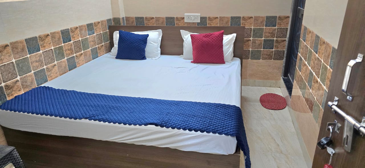 Kamal Villa Homestay - Tap to explore photos