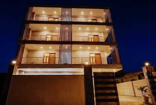 Townhouse Oak Sector 6 Lucknow