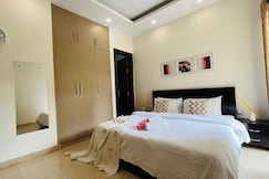 BluO Classic Studio DLF Cyber City Gurugram, Gurgaon