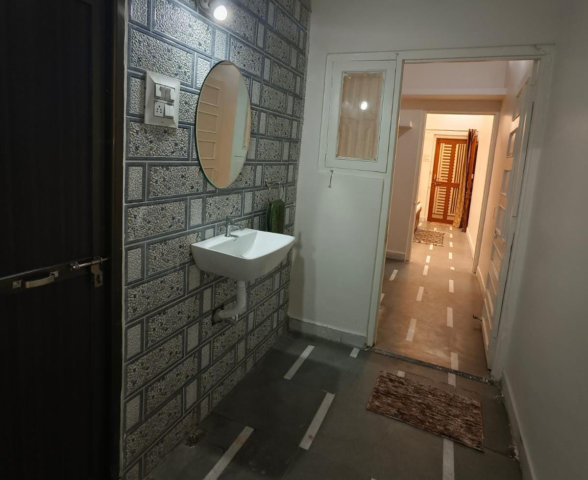 Lakhdatar Homestay - Tap to explore photos