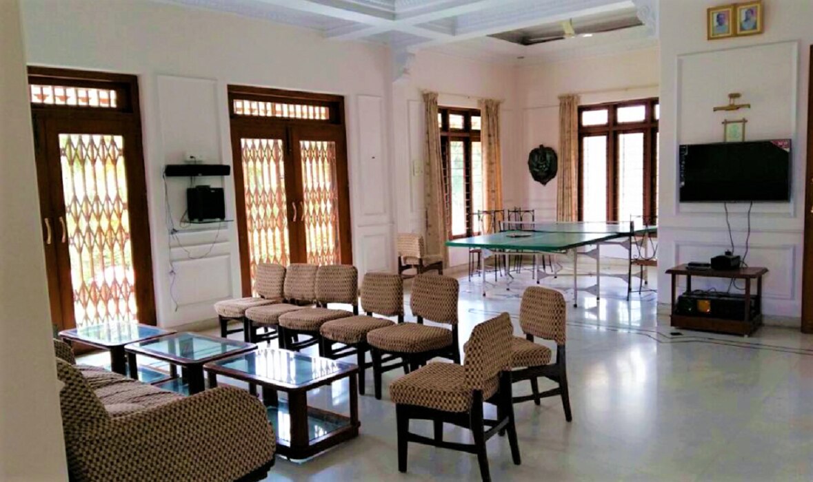 Narwekar Farms Vishwaghar 4BHK luxury villa with private pool - Tap to explore photos