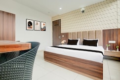 Super Collection O Sherpur Road Near Mohan Dai Oswal Hospital, Ludhiana