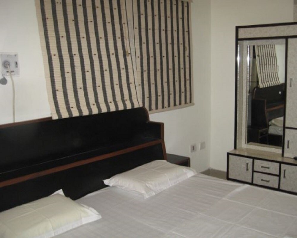 Sai Home Stay (Bed and Breakfast)Near TajMahal - Tap to explore photos