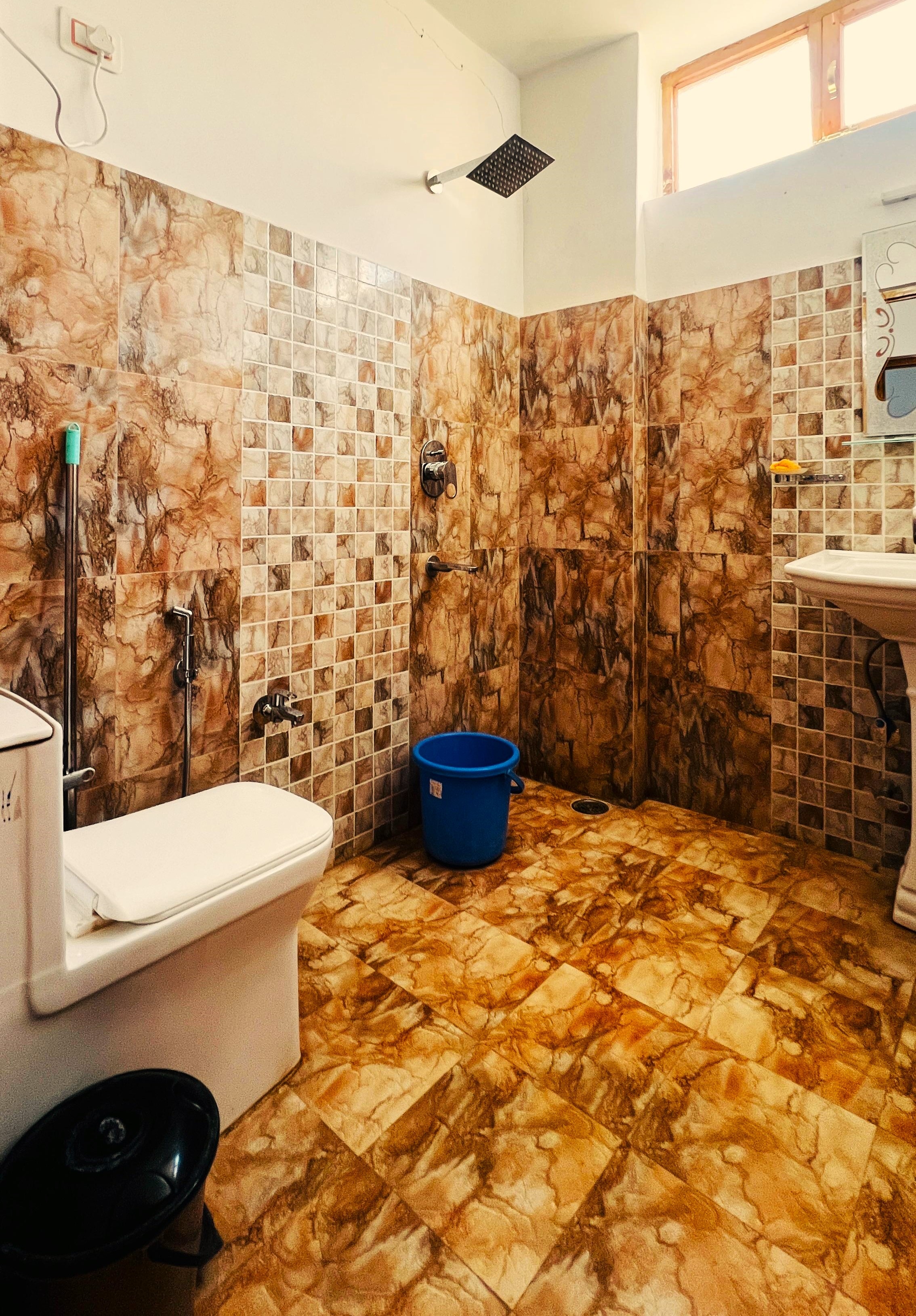 Mujoo Guest House | Walking Distance From Leh market - Tap to explore photos