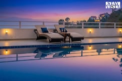 StayVista at IRIS w/ Outdoor Pool, Solan