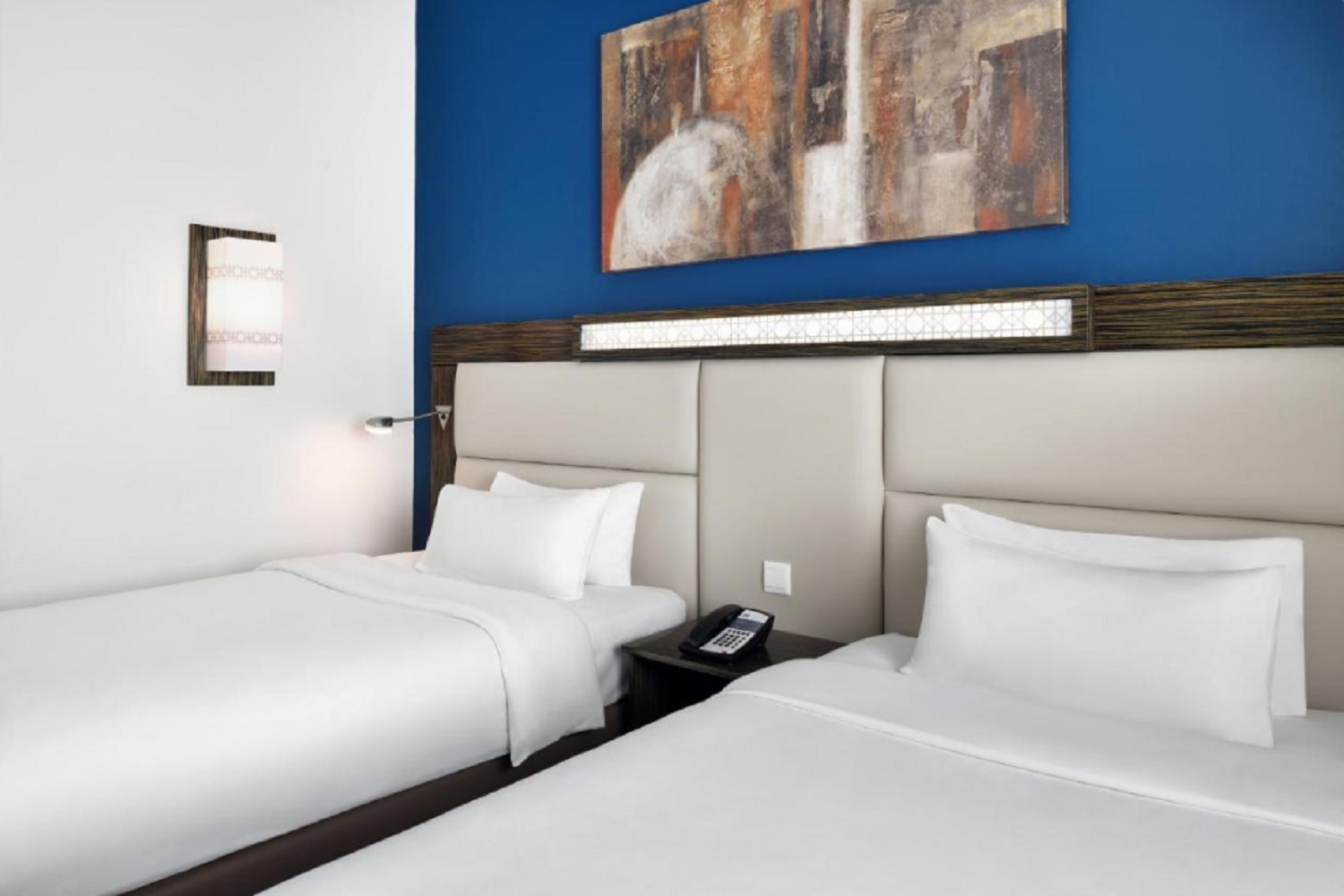 Holiday Inn Express Dubai Safa Park - Tap to explore photos