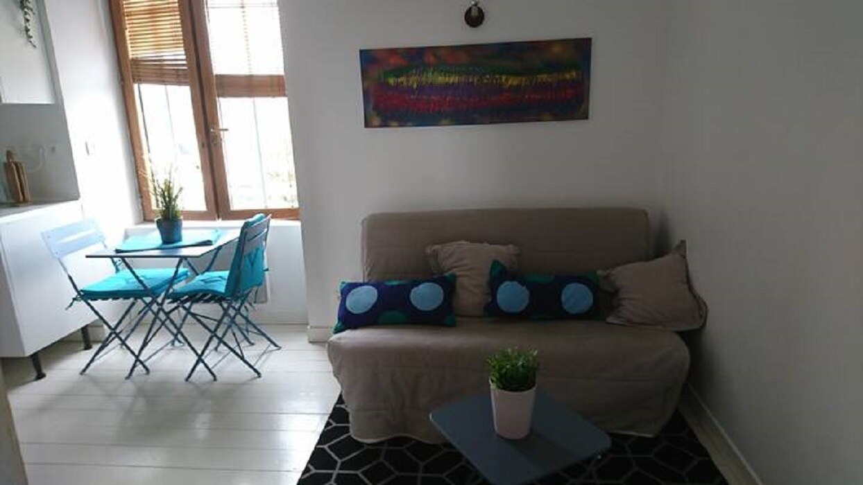 Close To Beach, One Bedroom Apartment - Tap to explore photos