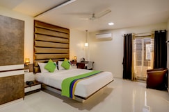 Treebo Blue Moon Powai, Mumbai