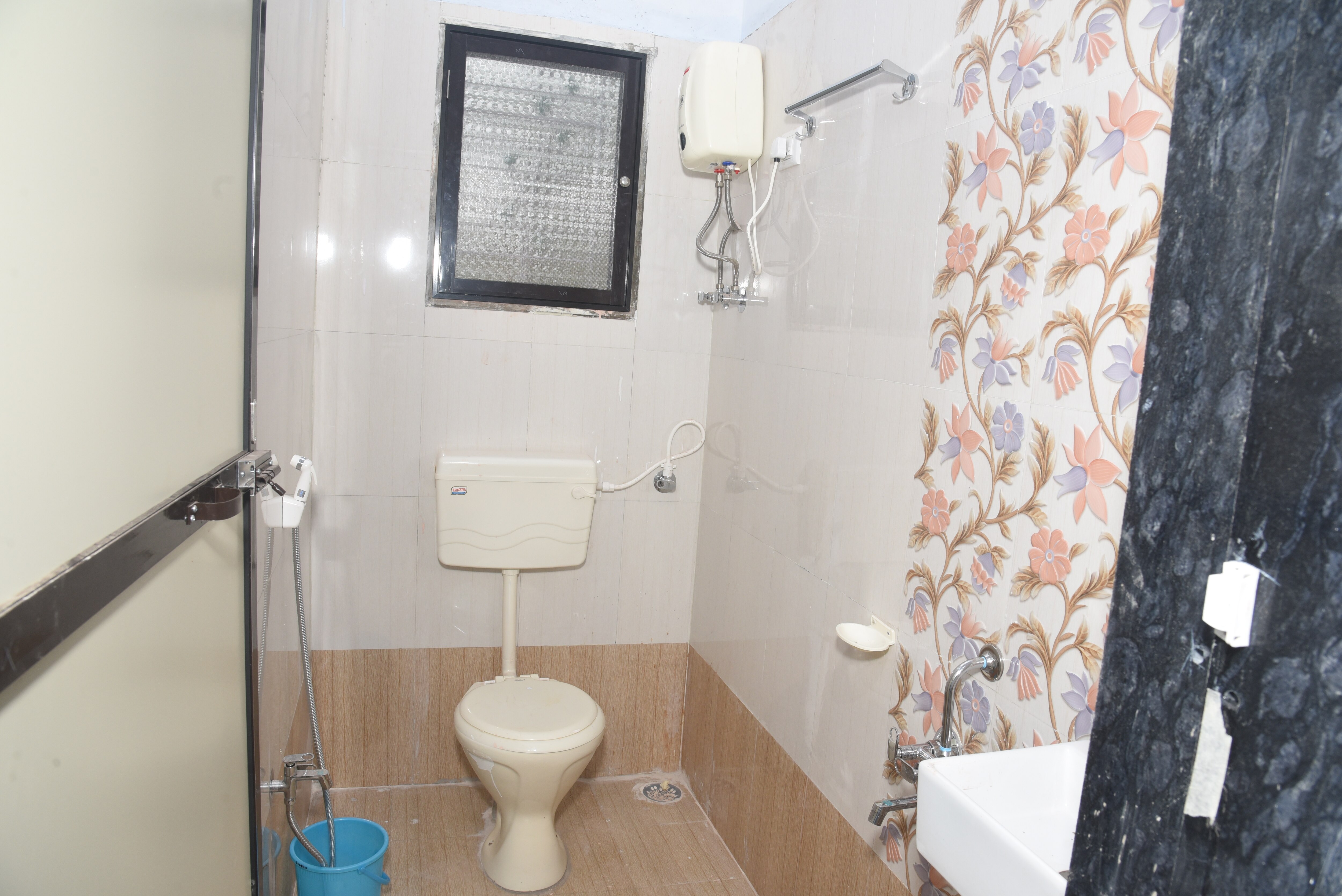Hemlata Homestay - Tap to explore photos