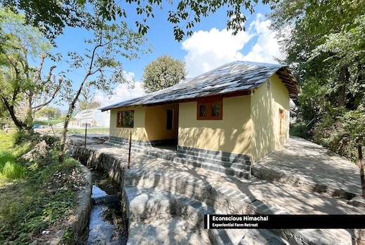 Stream-side Workation Retreat | Wi-Fi , Power Backup