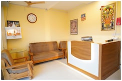 The Shri Raghav Near Hanuman Garhi, Ayodhya