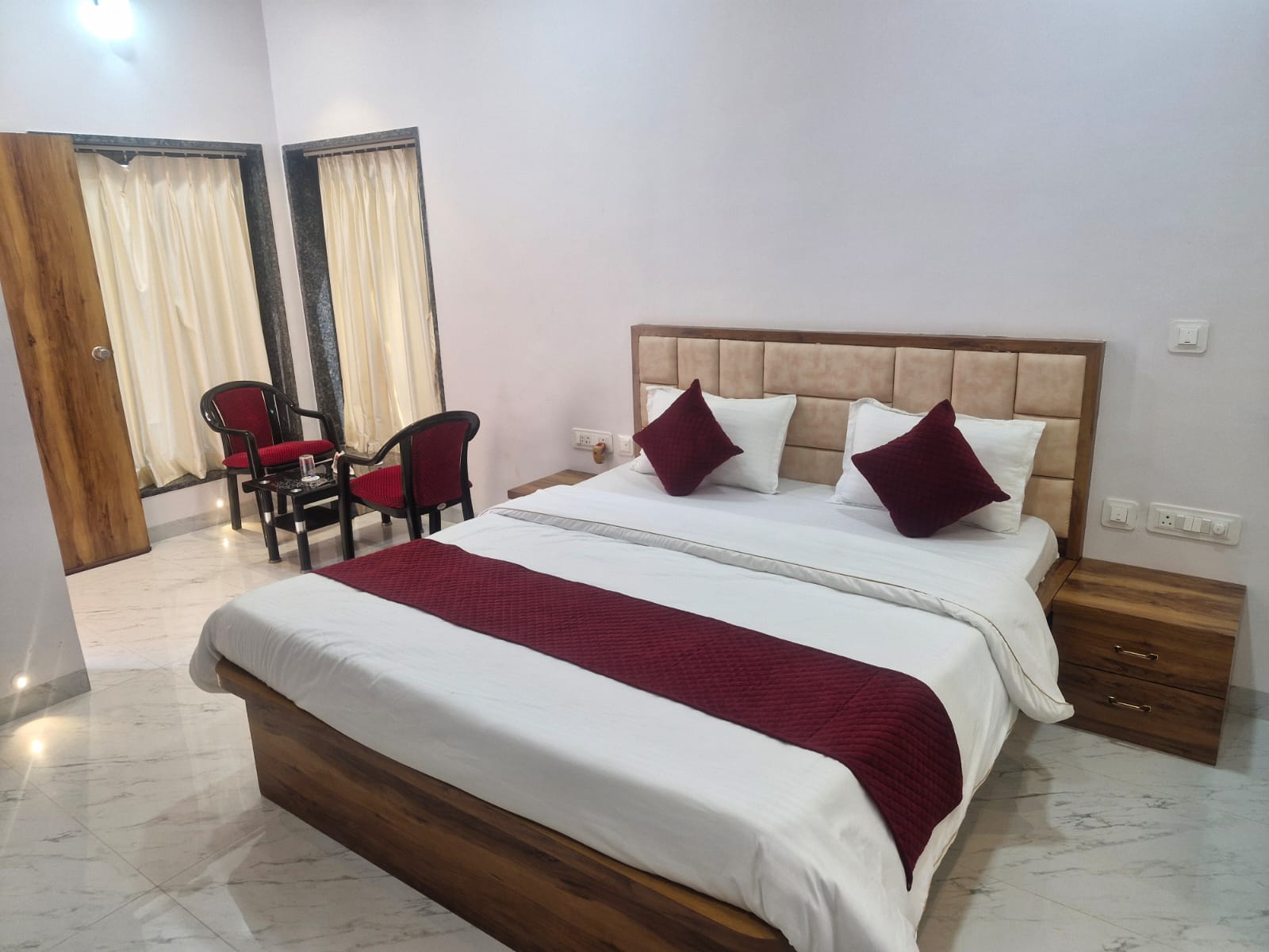 Ajanta Hill Resort - Tap to explore photos