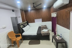 B.L PAYING GUEST HOUSE, Varanasi