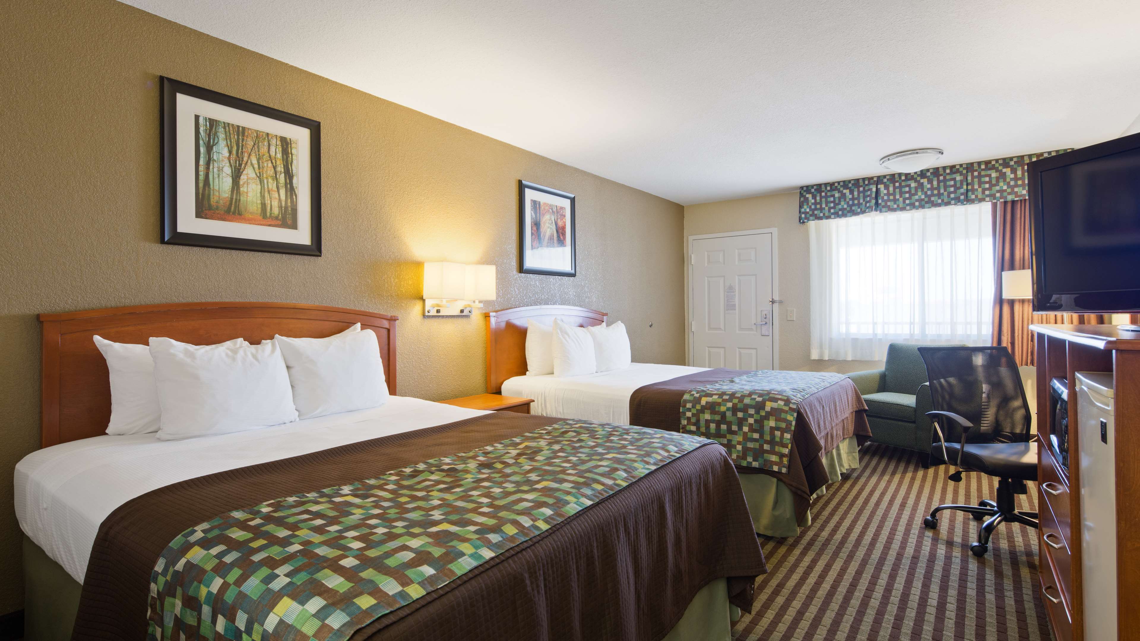 Best Western Windsor Inn - Tap to explore photos
