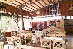 MAPLE ZOCIAL HUBZ- A BACKPACKER HOSTEL, Mumbai