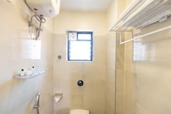 THE LAKE PALM, KALIGHAT, Kolkata