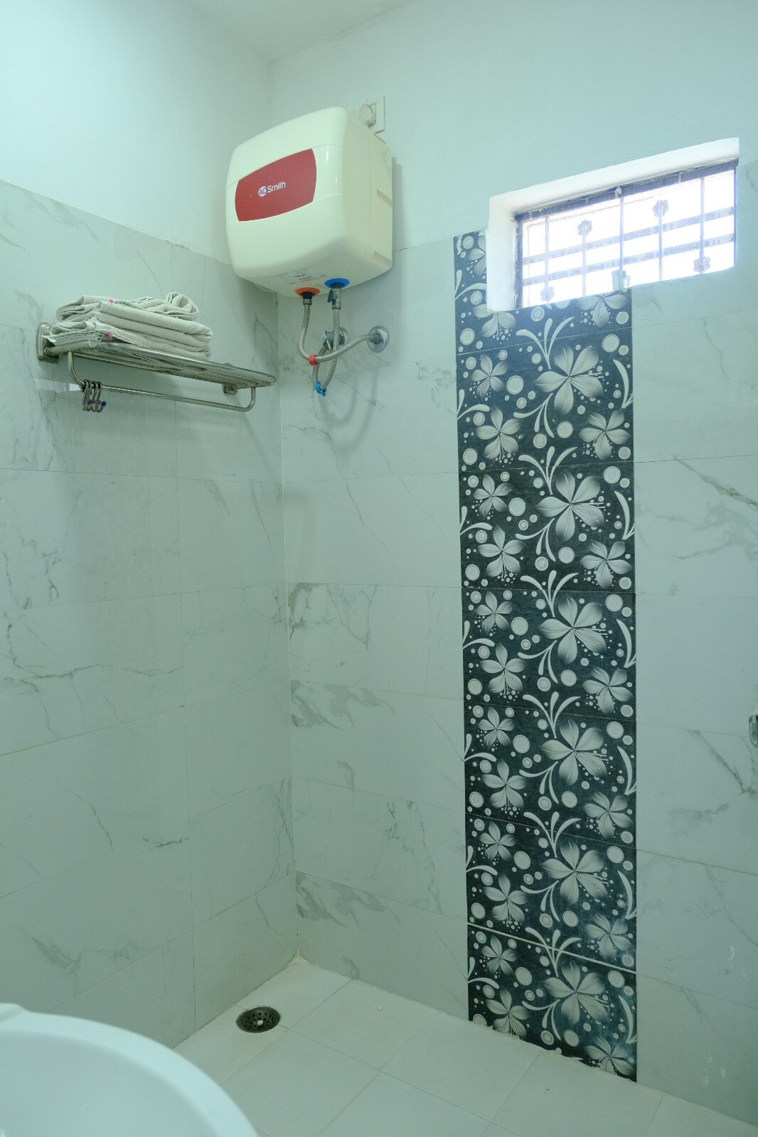 Golden Fern Hotel & Service Apartment - Tap to explore photos