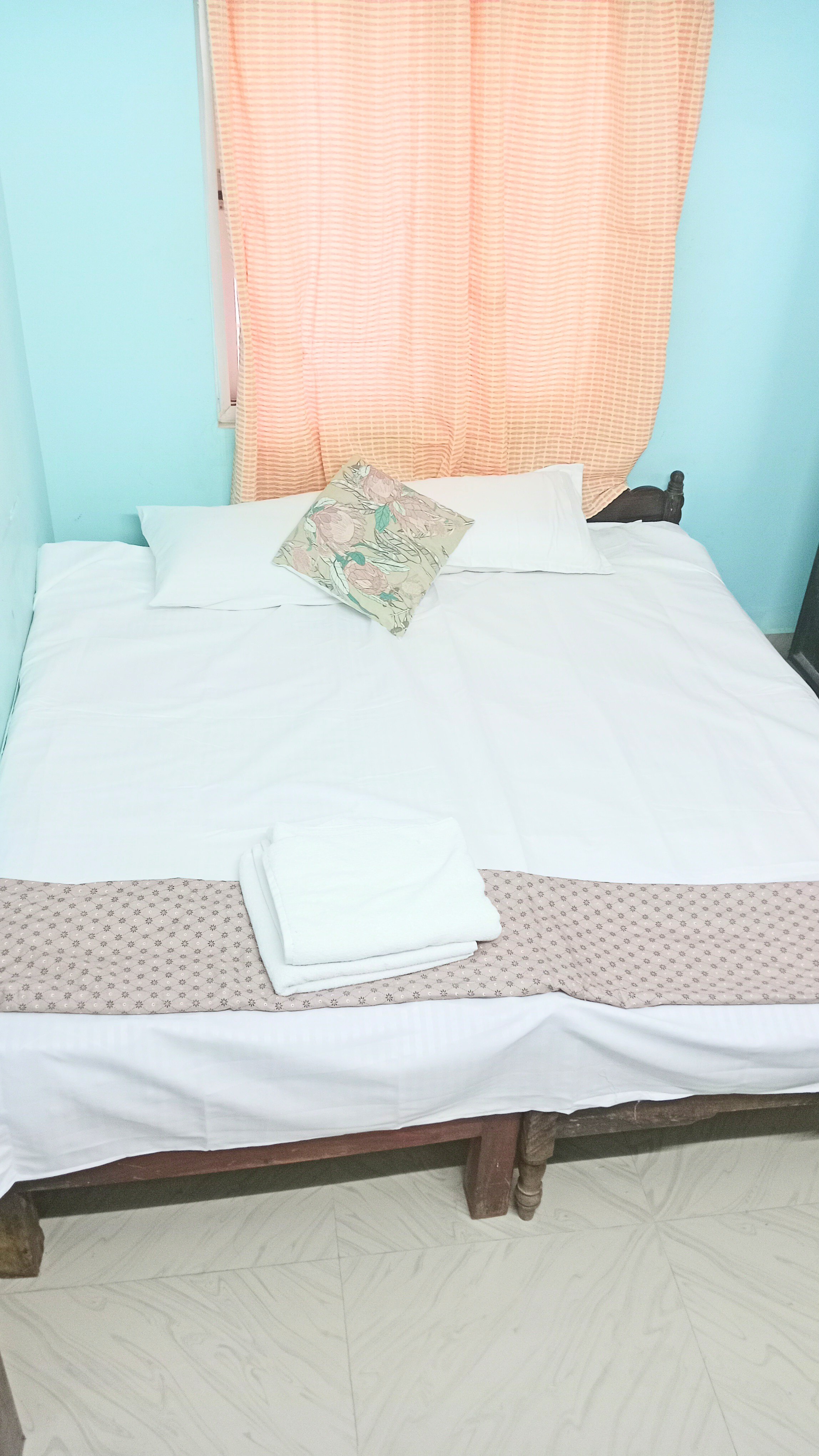 Peace Paradise Homestay - Tap to explore photos