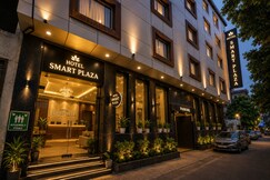 Hotel Smart Plaza By SMART GROUP, Delhi