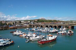 Holiday Inn Express FOLKESTONE - CHANNEL TUNNEL, Kent