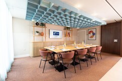 Holiday Inn Express WINDSOR, Slough