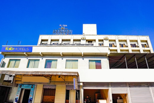 FabHotel Devanshi Inn