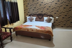 Hotel Kanha Palace, Tarana