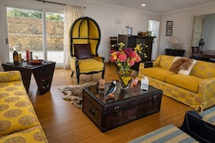 Vistara   Lux Pvt room in Ranikhet w Valley View s, Kausani