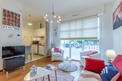 Warm studio 100m from Place Morny and Port, Yvelines