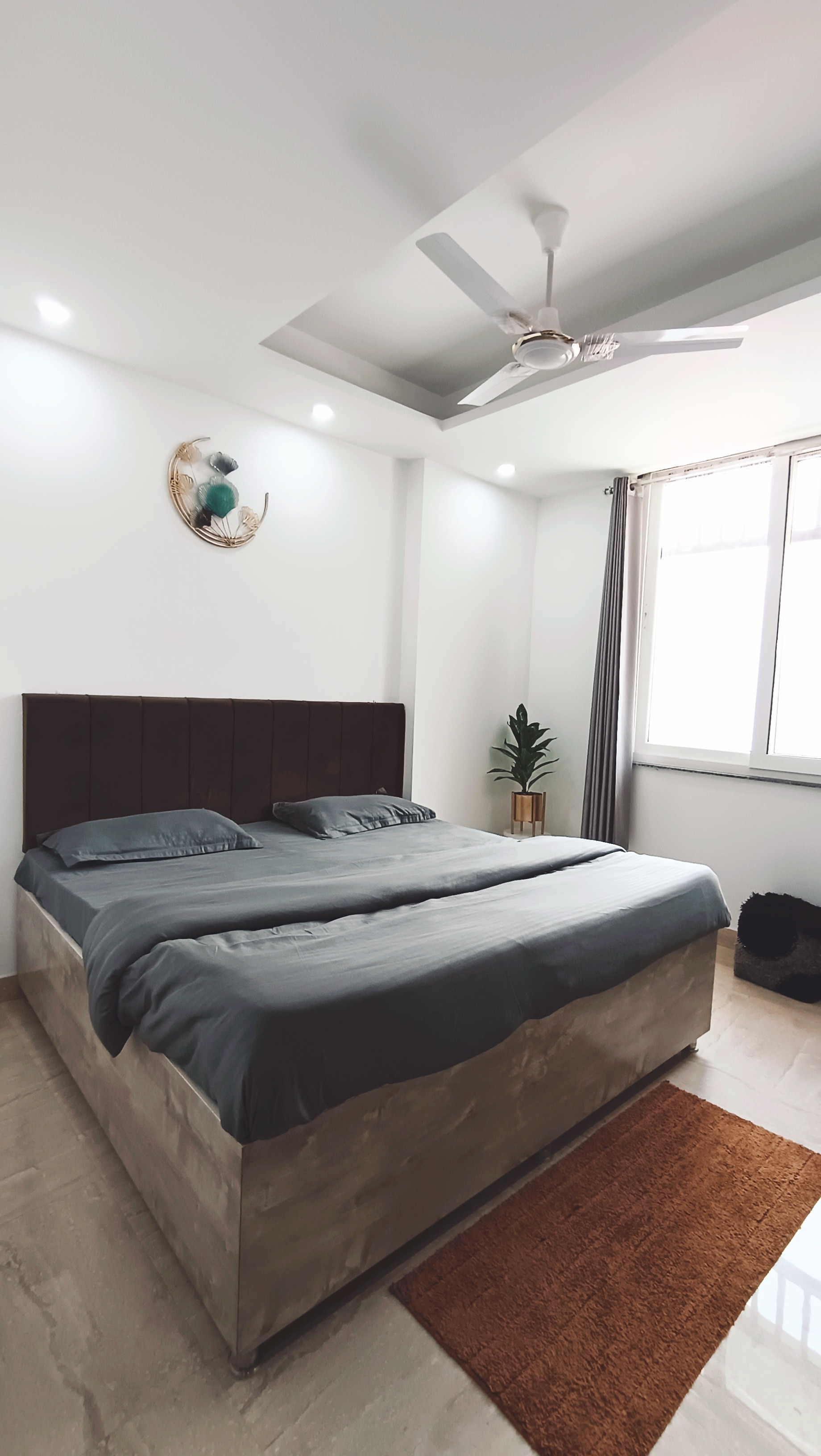 mountain retreat 1 bhk luxury - Tap to explore photos