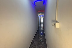 Hotel Green Club Bar, Weir