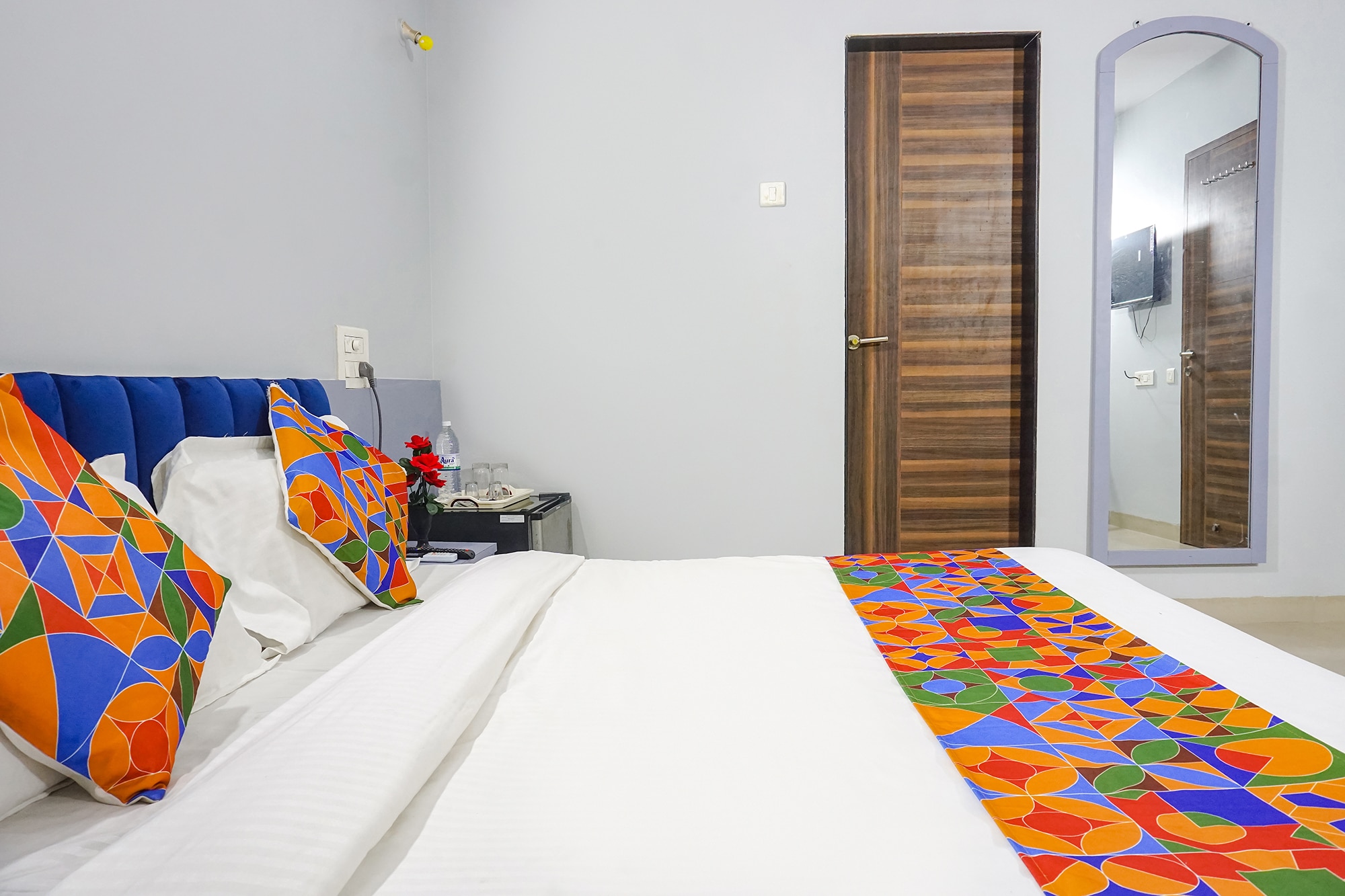 FabHotel Baner Executive - Nr MCF Camp - Tap to explore photos