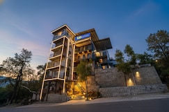 Via Neilkanth, Dhanaulti