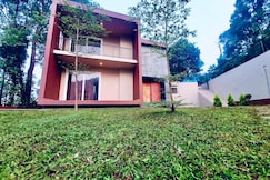 Vagamon river view private cottages, Vagamon