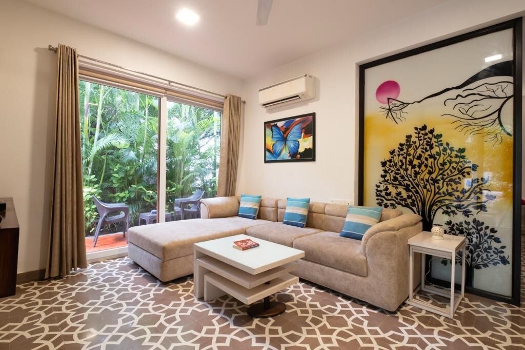 Luxury 1bhk with pool & private garden - Tap to explore photos