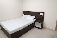 RSK Guest House, Thiruthani