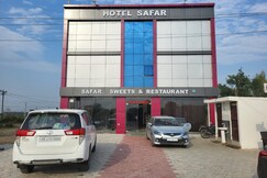 Hotel Safar, Banda