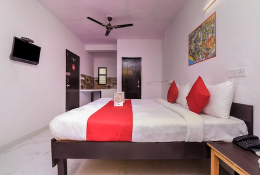 Hotel O ASHISH RESIDENCY Subway Restaurant Sec 56