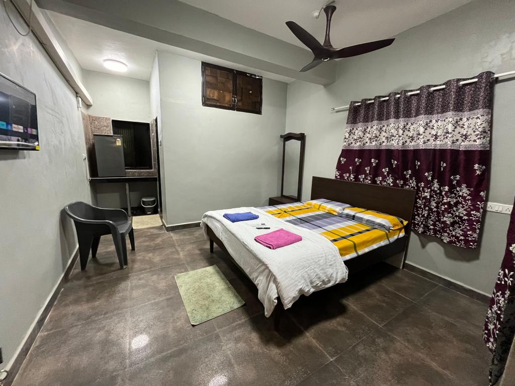 Crown hotel 2
