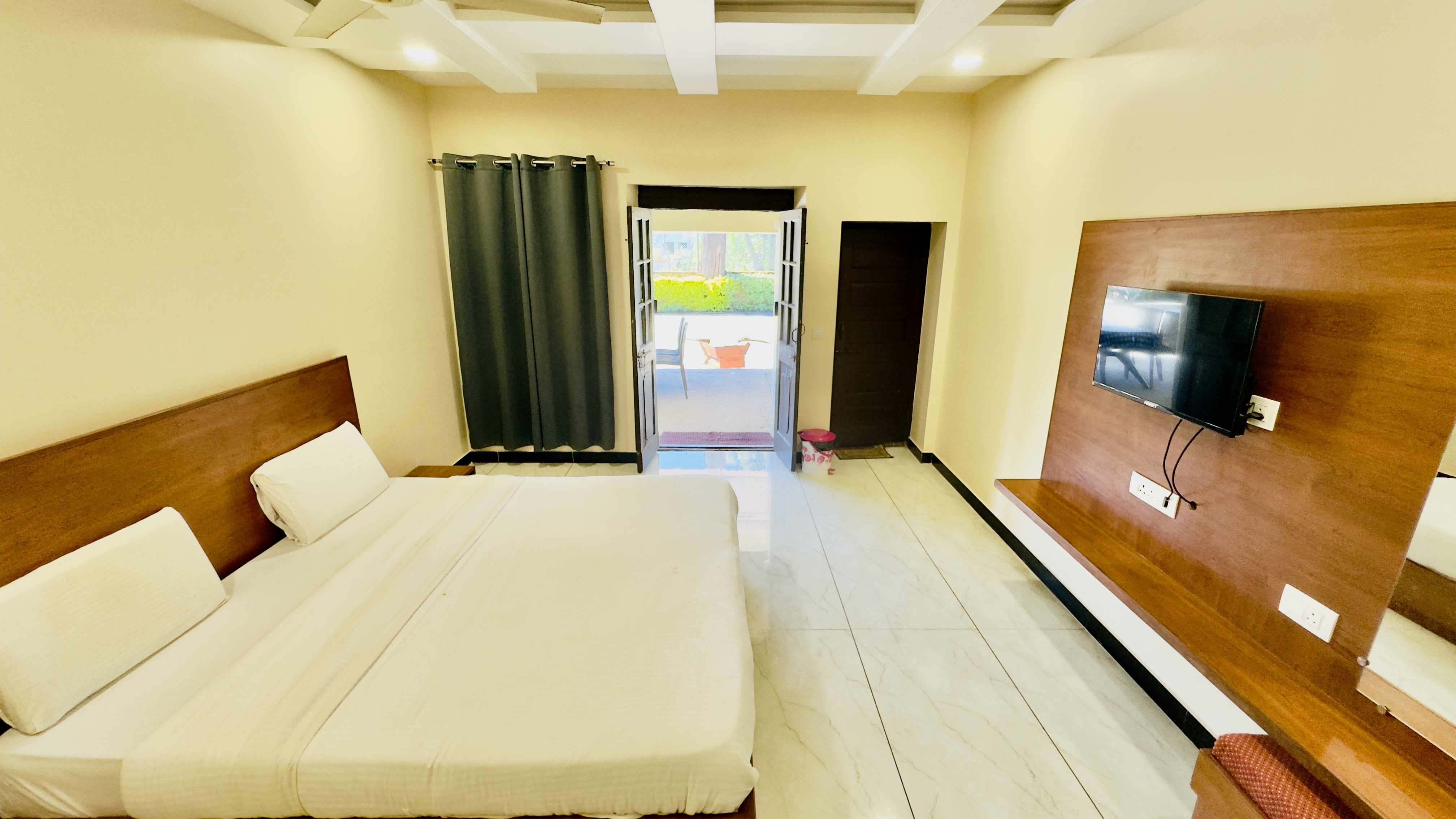 Honey Dew, Mount Abu